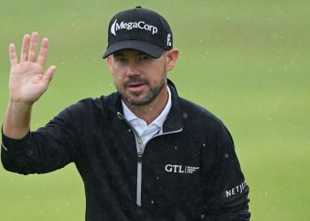 brian-harman-wins-the-open-by-six-shots-as-american-brushes-off-harsh-chants