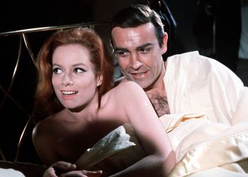 sean-connery-bond-girl-on-reality-behind-007-love-scenes