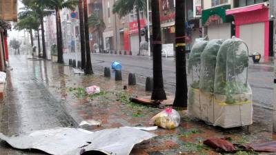 powerful-typhoon-approaches-japan’s-okinawa,-leaves-1-dead