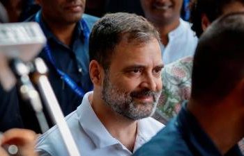 india's-top-court-suspends-rahul-gandhi's-defamation-conviction