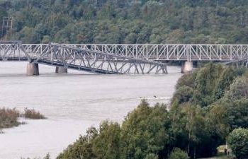 railway-bridge-collapses-in-norway-after-floods