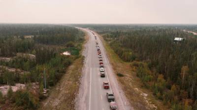 thousands-flee-wildfires-in-canada’s-far-north