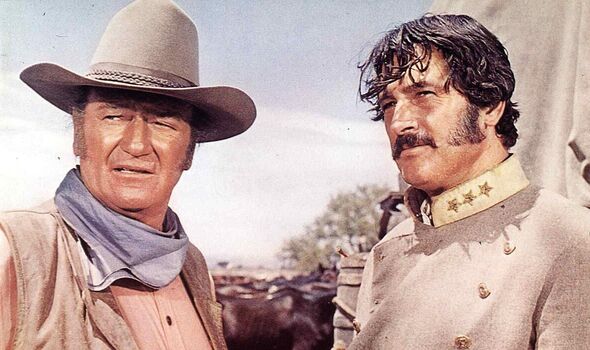 john-wayne-suffered-through-serious-set-injuries-to-complete-western-with-rock-hudson