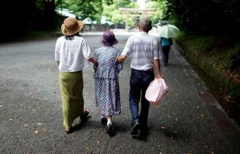 17,000-elderly-living-alone-in-japan-die-at-home-in-january-march:-police-survey