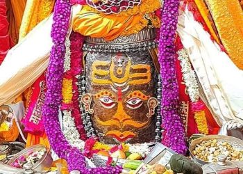 ujjain-news:-भस्मारती-में-पगड़ी-और-त्रिपुंड-से-सजे-बाबा-महाकाल,-जय-श्री-महाकाल-की-गूंजा-परिसर