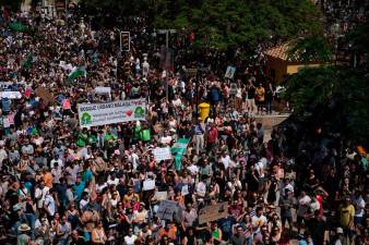 thousands-in-malaga-protest-against-mass-tourism