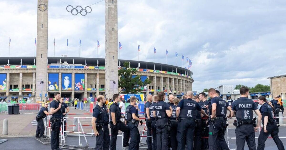 england-fans-saved-by-police-from