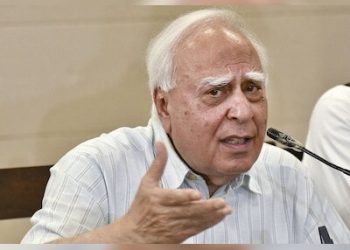 govt-does-not-realise-erasing-diversity-is-anti-historical-move:-sibal