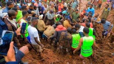 search-goes-on-after-ethiopia-landslides-kill-229