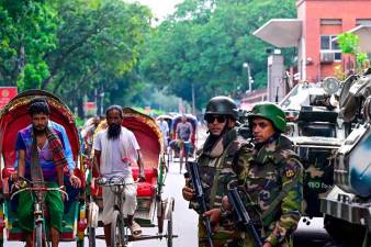 bangladesh-resumes-mobile-internet-after-10-day-blackout-over-protests