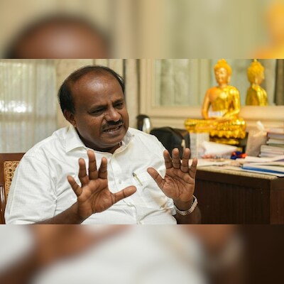 union-minister-kumaraswamy-hospitalised-in-bengaluru-after-nose-bleeding