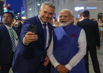 pm-modi-austria-visit:-पीएम-मोदी-ने-ऑस्ट्रिया-के-चांसलर-से-मुलाकात-की