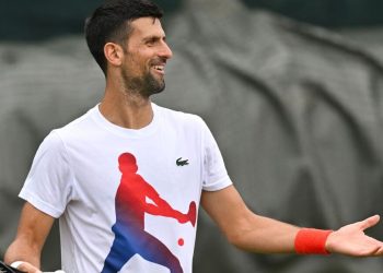 wimbledon-live:-novak-djokovic-booed-again-as-star-to-take-break-from-tennis