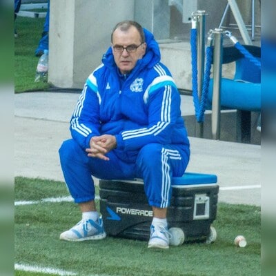 players-deserve-apology,-not-sanctions:-uruguay-coach-marcelo-bielsa