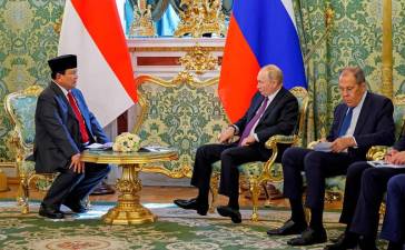 putin-eyes-closer-indonesia-ties-at-meeting-with-president-elect