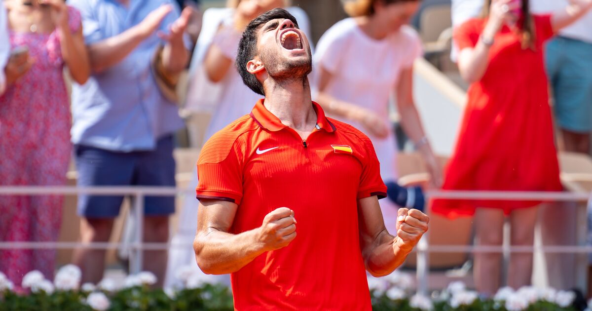 carlos-alcaraz-thrashes-auger-aliassime-as-spaniard-one-win-from-olympic-gold