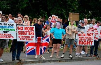 uk-pm-starmer-vows-far-right-rioters-will-‘regret’-worst-disorder-in-years