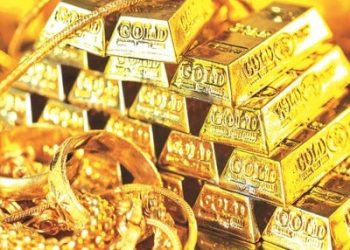 gold-&-silver-price-today:-:-gold-price-slips-rs-10-to-rs-70,570,-silver-declines-rs-100-to-rs-85,400