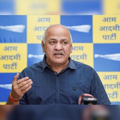 manish-sisodia-meets-with-aap-leaders-to-discuss-delhi-poll-strategy