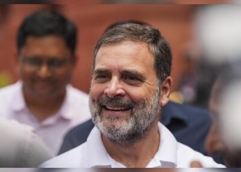 rahul-highlights-plight-of-gig-workers,-posts-video-of-his-cab-ride