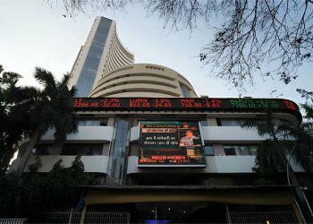 share-market-closing-bell:-सोमवार-के-कारोबार-में-शेयर-बाजार-में-बड़ी-गिरावट,-सेंसेक्स-निफ्टी-लाल-निशान-पर-बंद